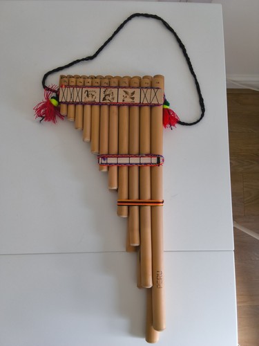 Peruvian zampoña pipe - zampoña,