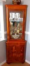 Stunning Walnut Veneer Corner