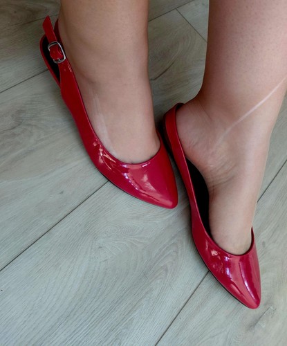 Worn red patent pointed toe - pointed,