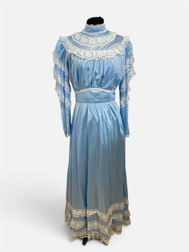 Powder blue victorian style - blue,