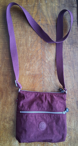 Kipling burgundy cross - cross, body