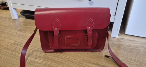 The cambridge satchel company - cambridge,