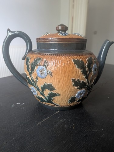 Antique royal doulton - royal,
