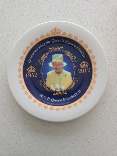 Queen elizabeth diamond - queen,