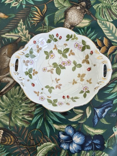 Wedgwood wild strawberry dish - wild,