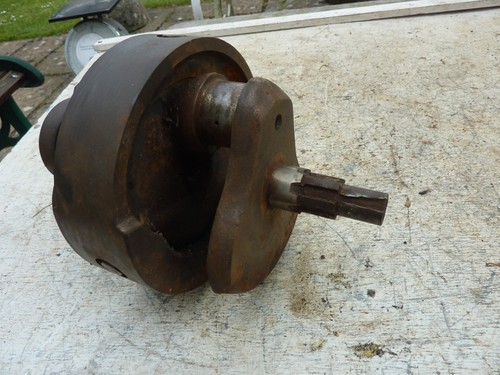 Engine crankshaft triumph - engine,