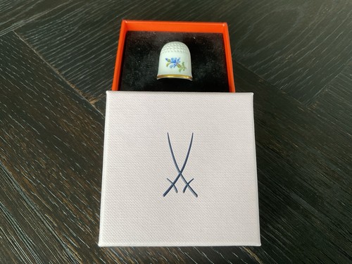 Meissen porcelain thimble with - meissen,