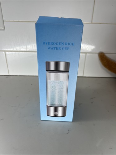 Aqua vital hydrogen - aqua, water