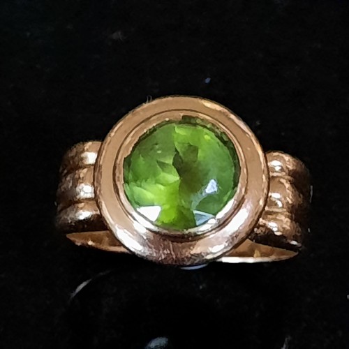 18ct gold peridot ring - peridot, faceted