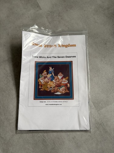 Disney snow white cross - ,