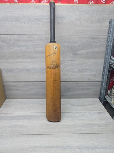 Vintage gunn moore the - &,