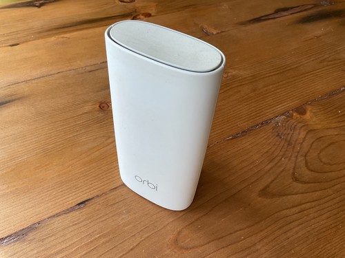 Netgear orbi wifi - wall, plug
