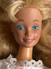 💙 Vintage 1980s Barbie Doll