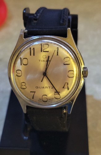 Vintage 1980 gold tone timex - vintage,