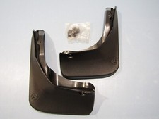 12-18 Mercedes A Class W176 Front Mudflaps Pair Genuine A1768900178 RF A7-14