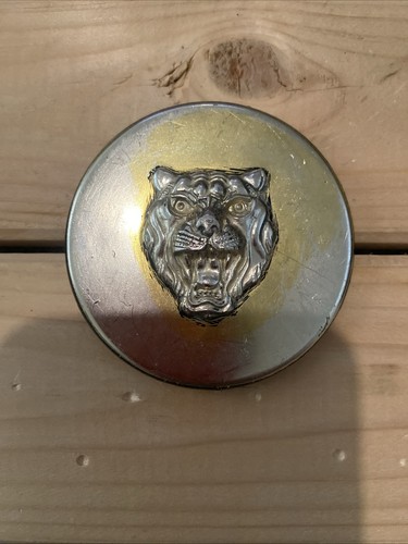Jaguar steering wheel emblem - jaguar,