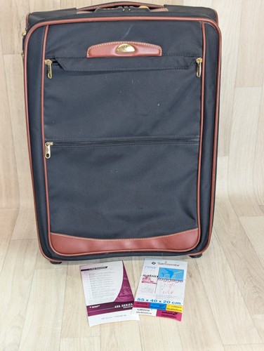 Samsonite suitcase 600 series - samsonite,