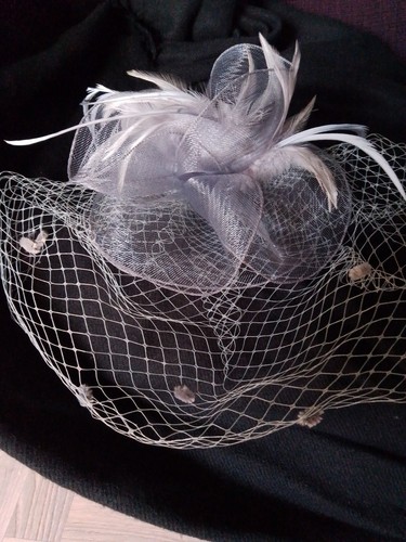 Silver grey fascinator with - silver/grey,