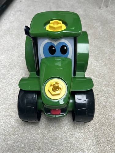 Tomy john deere build - john, a
