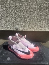 Girls Pink Nike Football Boots Size 5 Used But Good Condition No Box