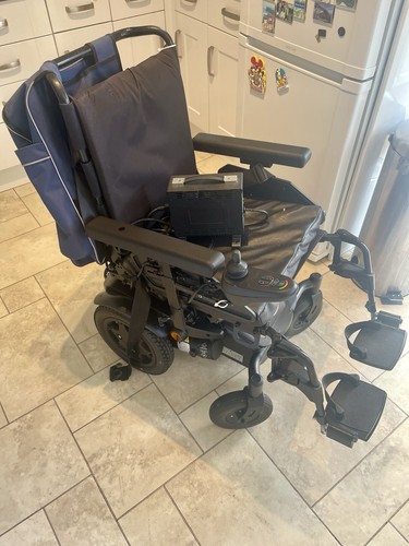Quickie q100r power wheelchair - quickie,