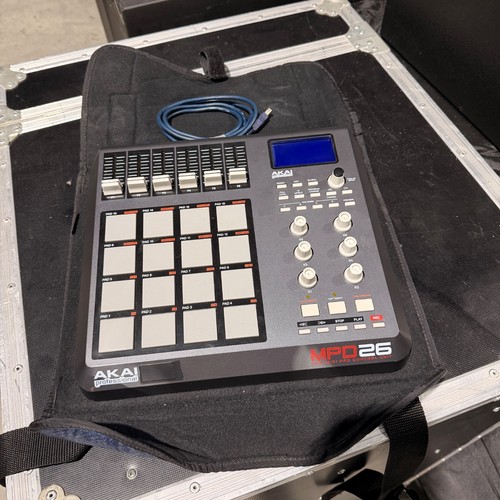 Used akai mpd26 - used, pad