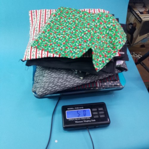 Fabric remnant lot - lot, true