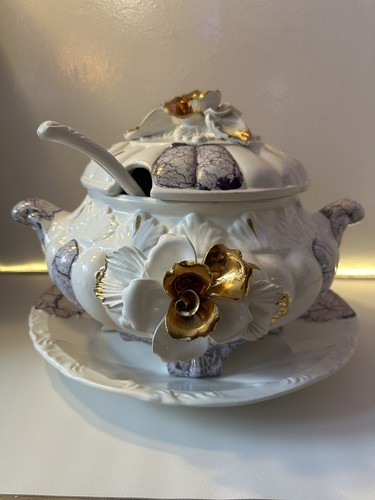 Capodimonte soup tureen - soup,
