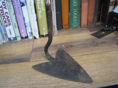 Goose neck pointed - neck, hoe