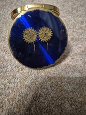 Vintage Blue Enamel Ladies Compact. Similar to Stratton.