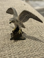 Schleich Peregrine Falcon figure