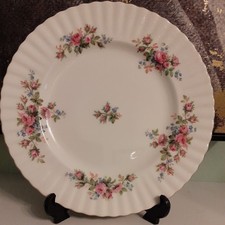 Royal albert Bone China Fluted Dinner Plate Moss Rose 10 1/4 inch diameter