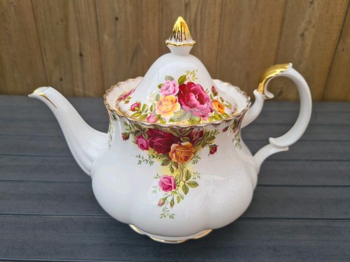 Large vintage royal albert - large, old