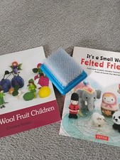  Needle Felting Tool Hand Brush Felting Mat & 2  Books