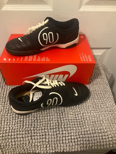 Nike total trainers brand - 90,