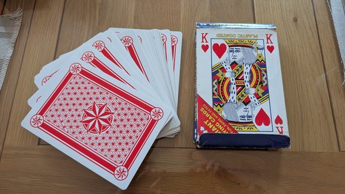 Pack giant playing - giant,