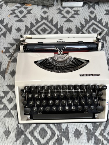 Adler tippa vintage manual - vintage,