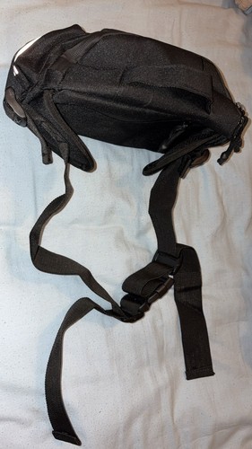 Black multi pocket crossbody - multi,