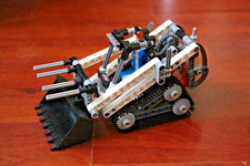 LEGO SET 42032 COMPACT TRACKED