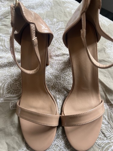 Women beige patent leather - women’s,