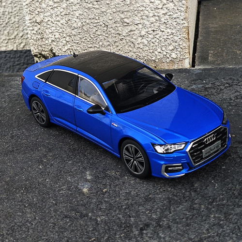 Audi alloy car - 1:18, model