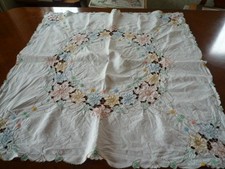 VINTAGE TABLECLOTH HAND