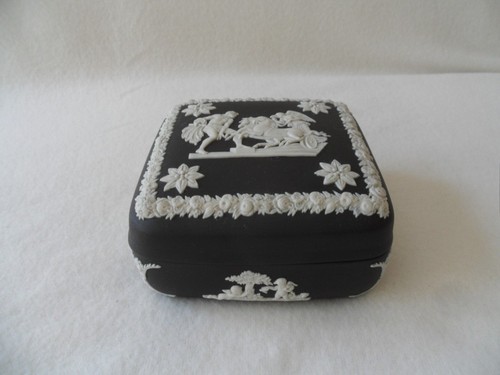 Wedgwood black jasperware - black,