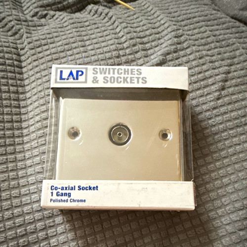 Lap coaxial socket gang - socket,