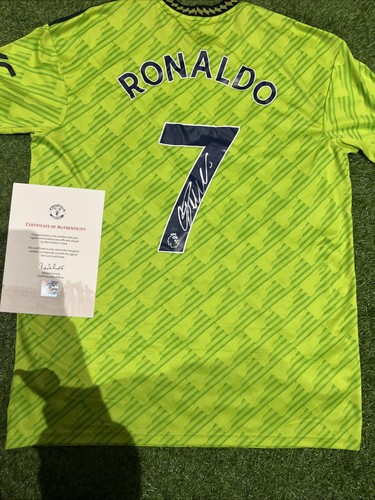 Cristiano ronaldo signed - cristiano,