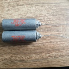 JOBLOT 2 x MICAMOLD 1uF MF 200v 355A-819 STUD CAPACITOR (MY-820)