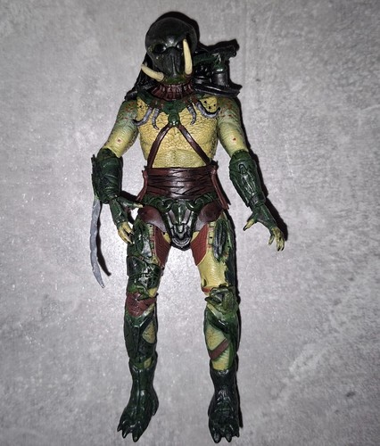 Hiya toys tracker predator - toys,