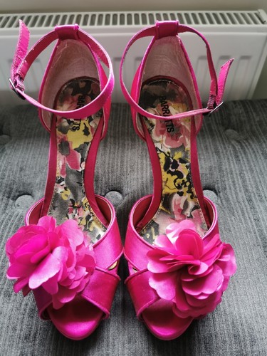 Barrats fair lady fuchsia pink - barrats,
