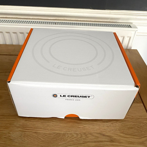 Creuset signature oval cast - le,