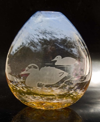 Engraved eider duck vase - engraved,